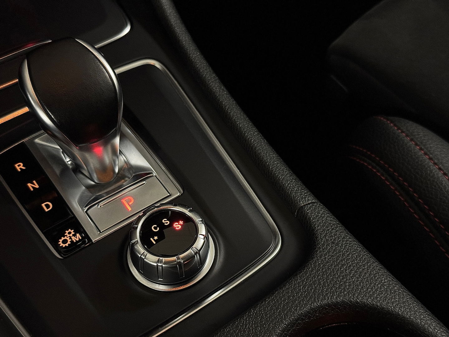 Mercedes-Benz A-Klasse AMG 45 4MATIC | Cruise Control | Panoramadak | Achteruitrijcamera | Stoelverwarming | Parkeersensoren | Navigatie | Stop&Go |