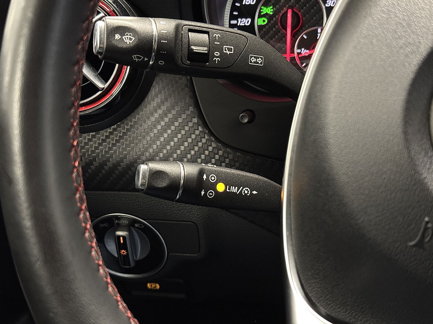 Mercedes-Benz A-Klasse AMG 45 4MATIC | Cruise Control | Panoramadak | Achteruitrijcamera | Stoelverwarming | Parkeersensoren | Navigatie | Stop&Go |