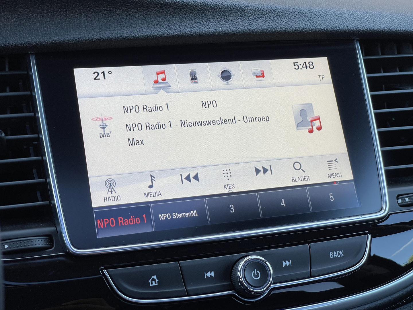 Opel Mokka X 1.4 Turbo Innovation | Apple Carplay | Schuif / Kanteldak | Achteruitrijcamera | Cruise Control | Keyless Go/Entry | Lane Assist | Stoelverwarming | Stuurverwarming | DAB | Bluetooth |