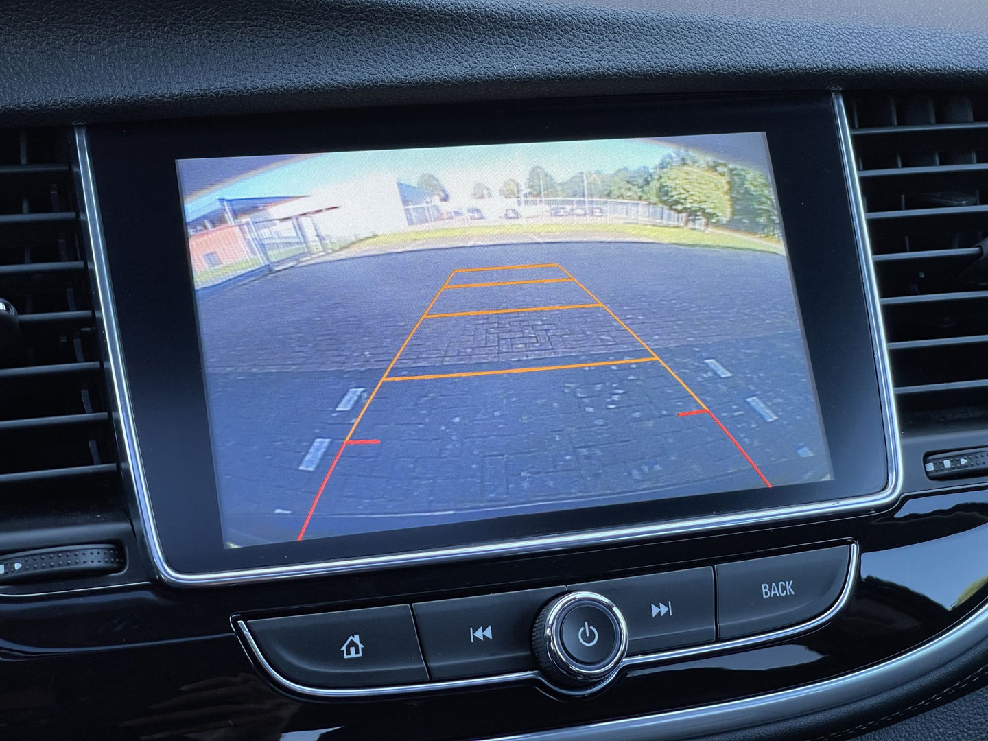 Opel Mokka X 1.4 Turbo Innovation | Apple Carplay | Schuif / Kanteldak | Achteruitrijcamera | Cruise Control | Keyless Go/Entry | Lane Assist | Stoelverwarming | Stuurverwarming | DAB | Bluetooth |