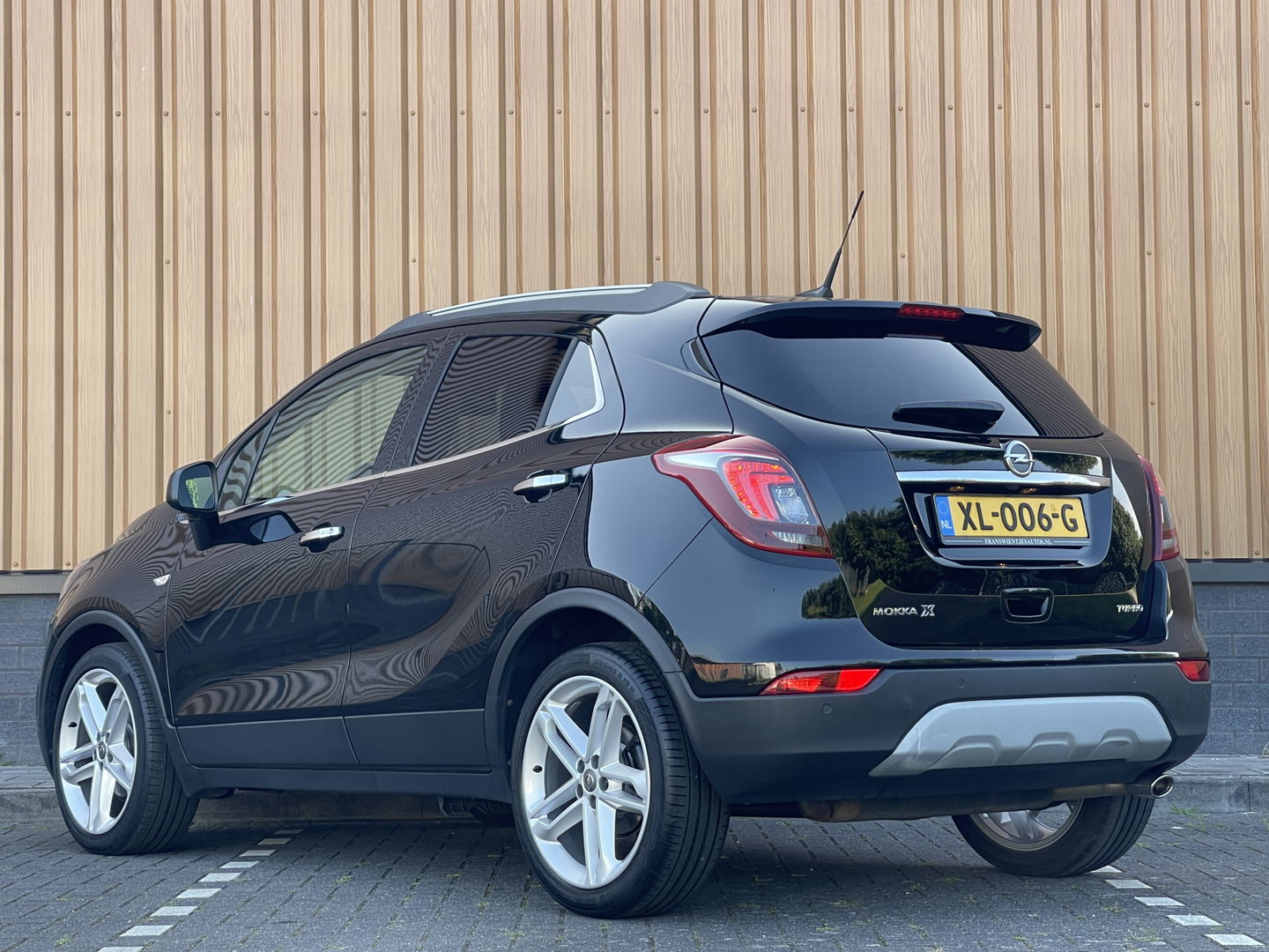 Opel Mokka X 1.4 Turbo Innovation | Apple Carplay | Schuif / Kanteldak | Achteruitrijcamera | Cruise Control | Keyless Go/Entry | Lane Assist | Stoelverwarming | Stuurverwarming | DAB | Bluetooth |