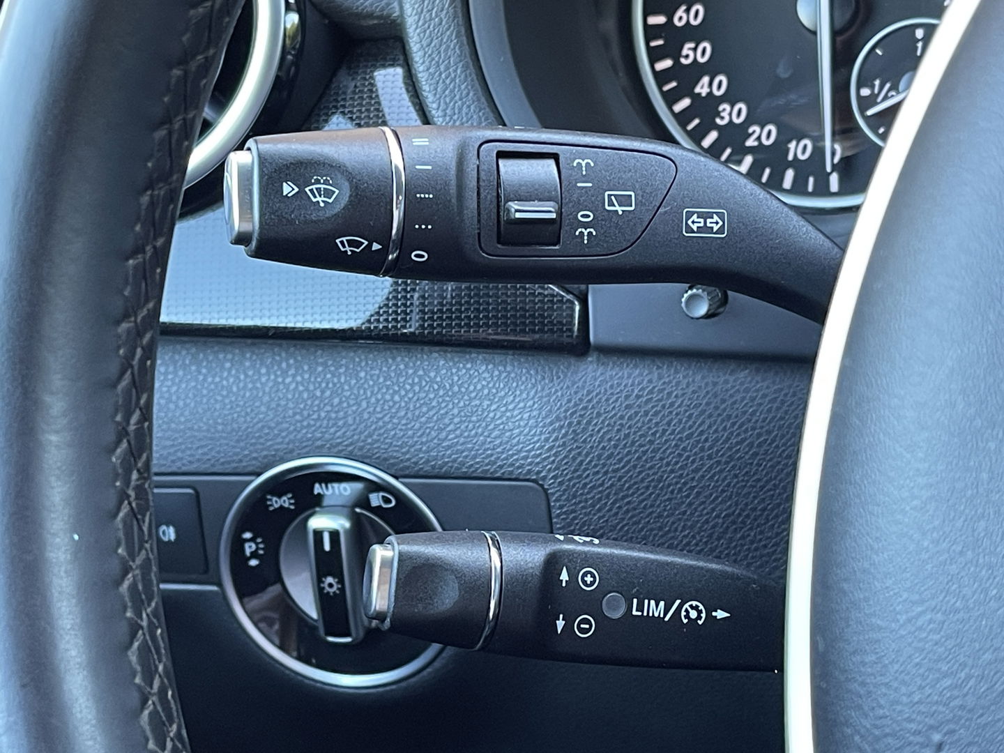 Mercedes-Benz B-Klasse 180 Ambition | Cruise Control | Parkeersensoren | Airconditioning | Navigatie | Bluetooth | Lichtmetaal 16" | Isofix |