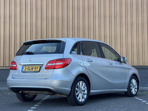 Mercedes-Benz B-Klasse 180 Ambition | Cruise Control | Parkeersensoren | Airconditioning | Navigatie | Bluetooth | Lichtmetaal 16" | Isofix |