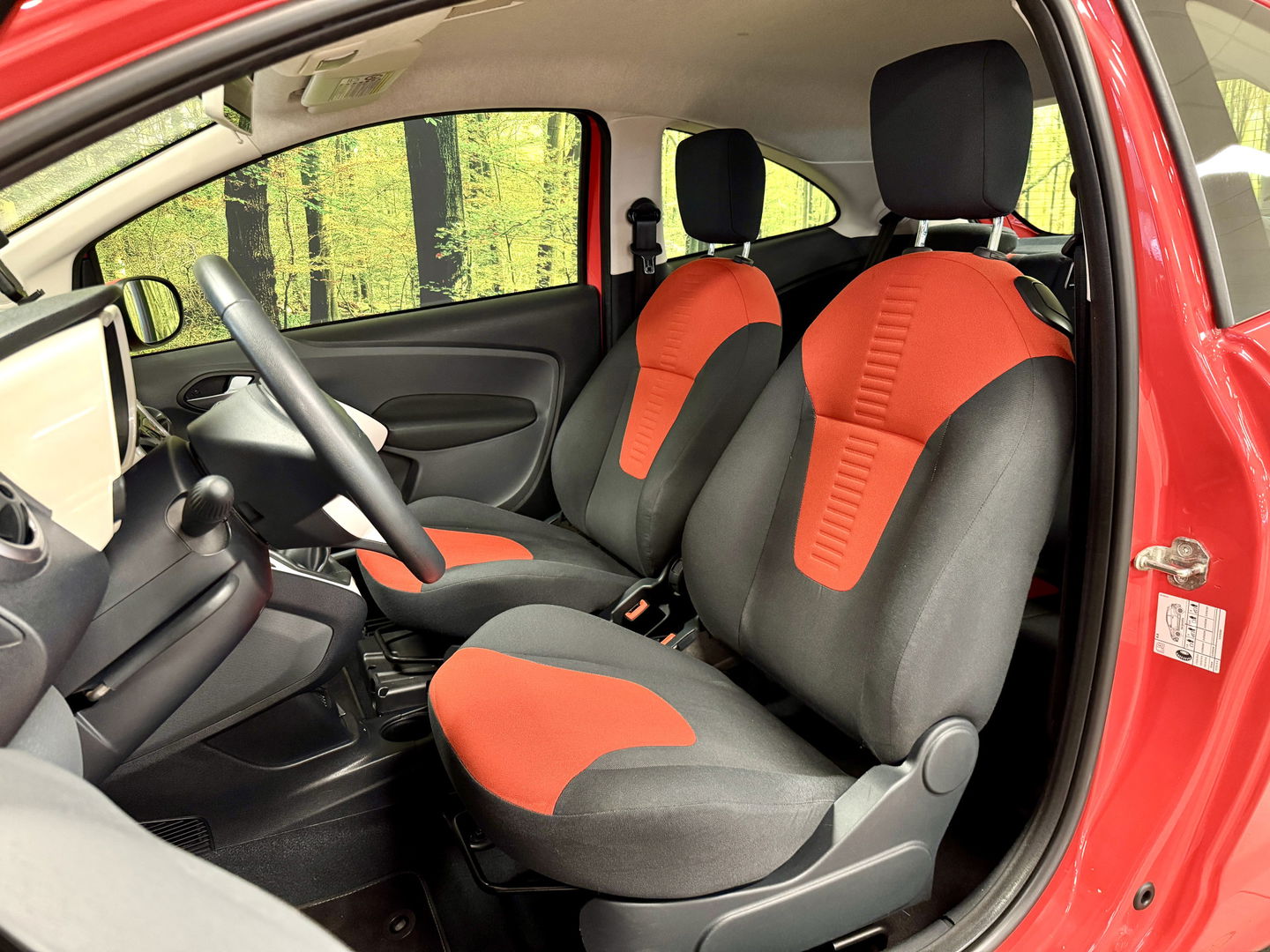 Ford Ka 1.2 Titanium | 43.219 KM! | Origineel Nederlands | Airconditioning | Elektrische Ramen | AUX | Radio/CD |