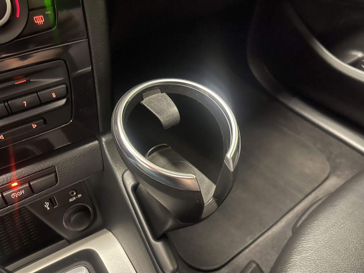 BMW X1 sDrive20i Upgrade Edition | Panorama dak | Origineel Nederlands | Cruise Control | Airconditioning | Parkeersensoren | Bluetooth |