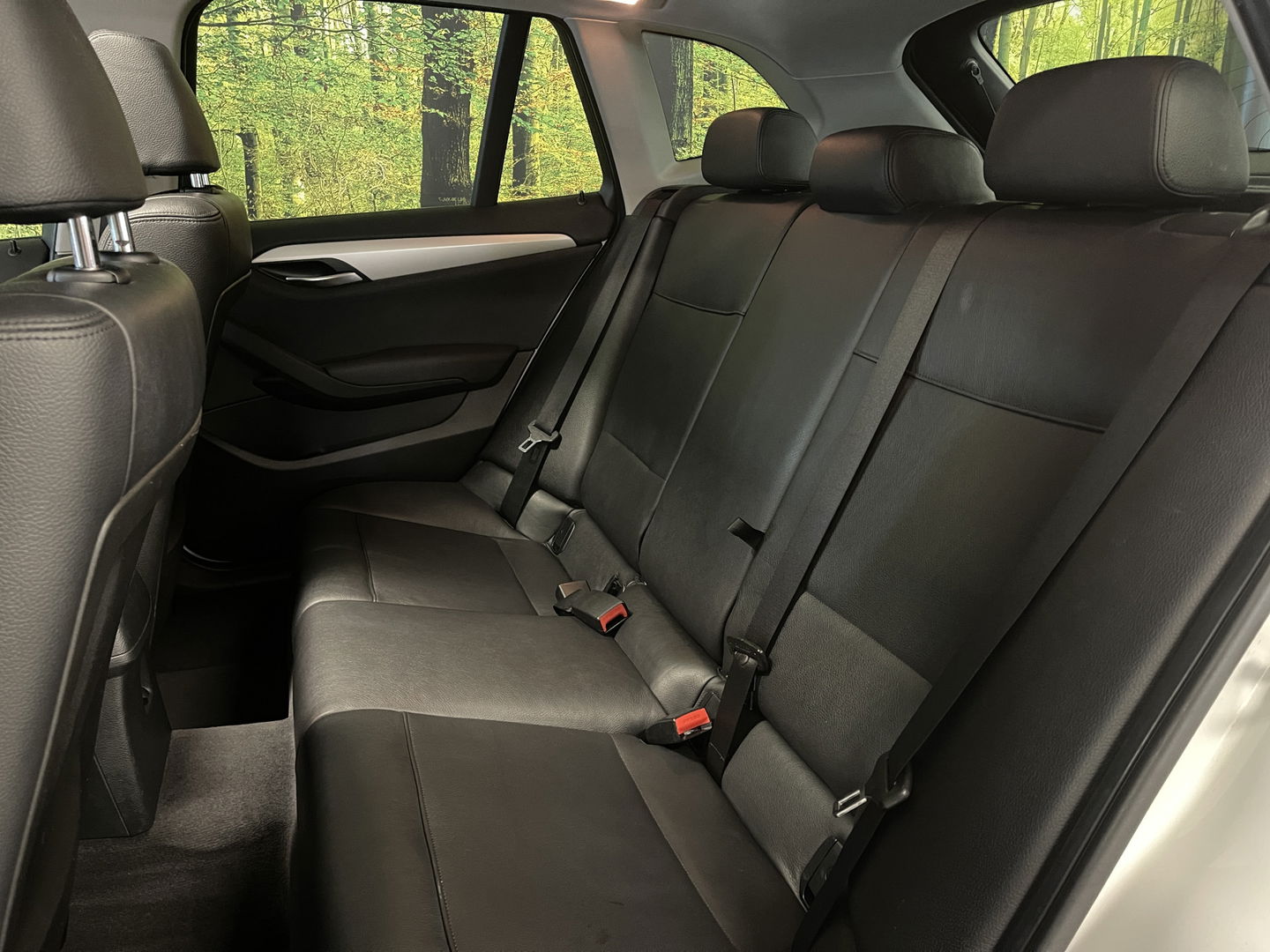BMW X1 sDrive20i Upgrade Edition | Panorama dak | Origineel Nederlands | Cruise Control | Airconditioning | Parkeersensoren | Bluetooth |