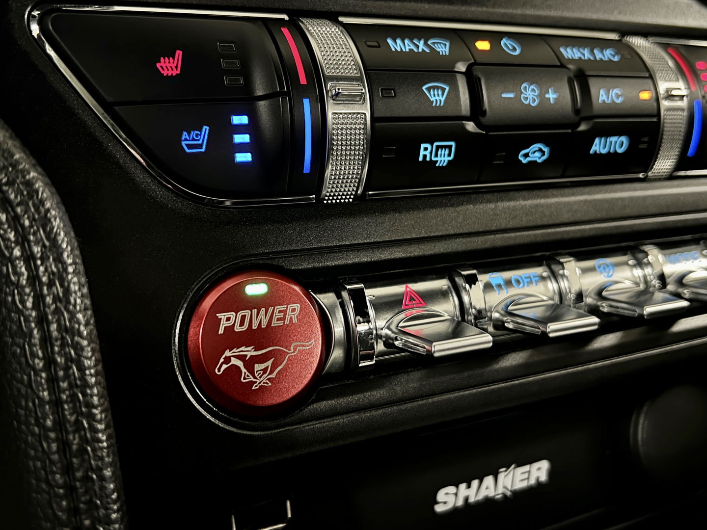 Ford Mustang Fastback 5.0 GT California Special | Handgeschakeld! | 422 PK | Camera | Stoelventilatie | Stoelverwarming | Navigatie | Leder | LED | Laptimer | Dodehoeksensor | Cruise Control | Keyless Go/Keyless Entry |