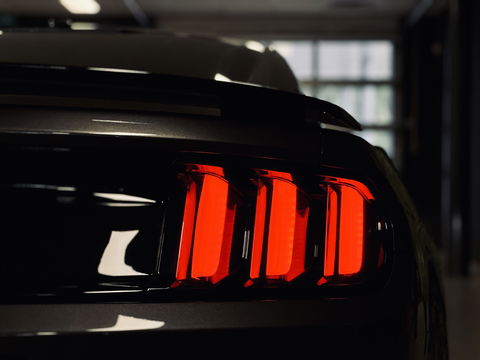 Ford Mustang Fastback 5.0 GT California Special | Handgeschakeld! | 422 PK | Camera | Stoelventilatie | Stoelverwarming | Navigatie | Leder | LED | Laptimer | Dodehoeksensor | Cruise Control | Keyless Go/Keyless Entry |