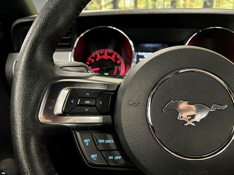 Ford Mustang Fastback 5.0 GT California Special | Handgeschakeld! | 422 PK | Camera | Stoelventilatie | Stoelverwarming | Navigatie | Leder | LED | Laptimer | Dodehoeksensor | Cruise Control | Keyless Go/Keyless Entry |