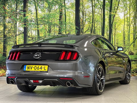Ford Mustang Fastback 5.0 GT California Special | Handgeschakeld! | 422 PK | Camera | Stoelventilatie | Stoelverwarming | Navigatie | Leder | LED | Laptimer | Dodehoeksensor | Cruise Control | Keyless Go/Keyless Entry |