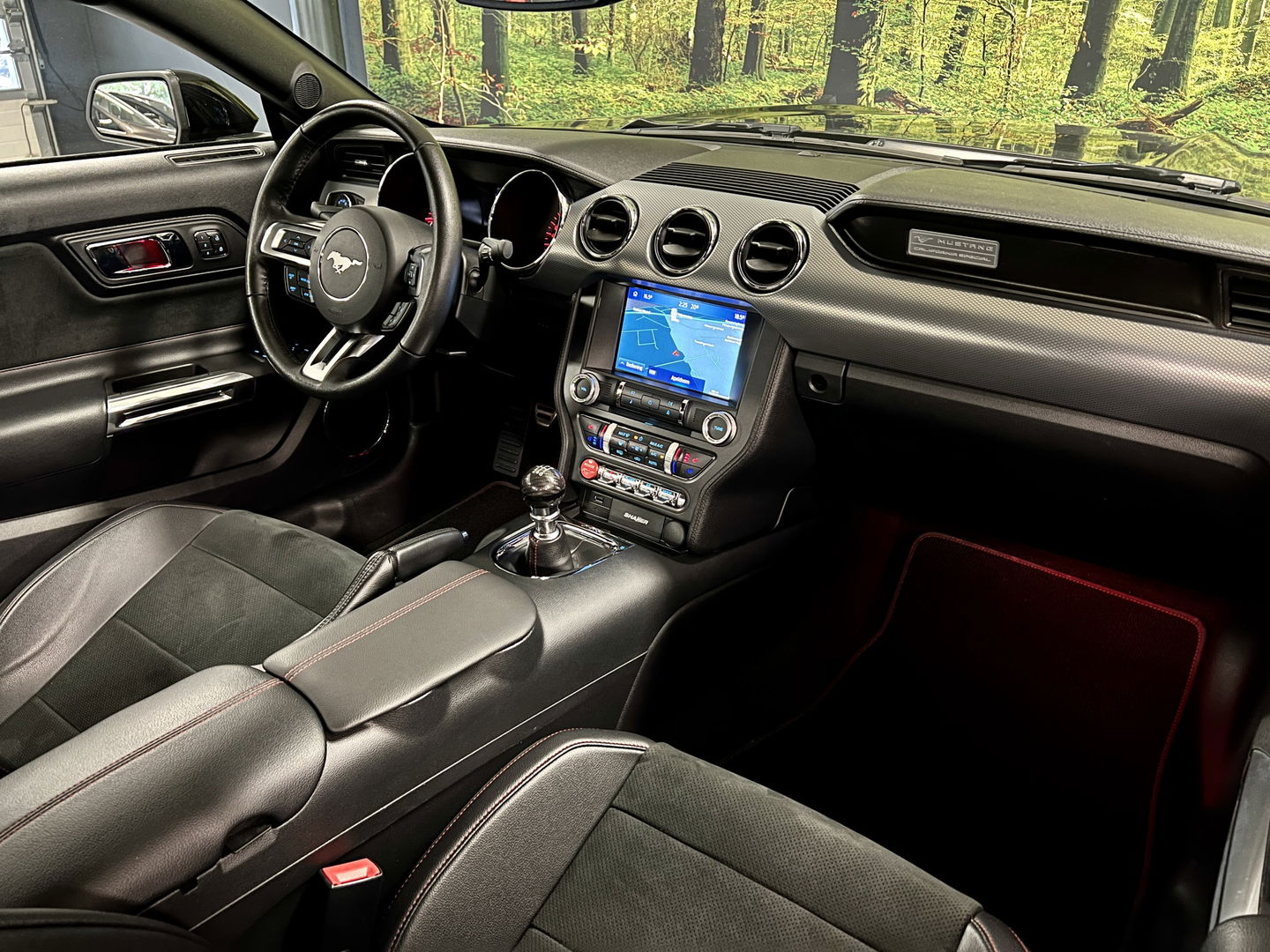 Ford Mustang Fastback 5.0 GT California Special | Handgeschakeld! | 422 PK | Camera | Stoelventilatie | Stoelverwarming | Navigatie | Leder | LED | Laptimer | Dodehoeksensor | Cruise Control | Keyless Go/Keyless Entry |