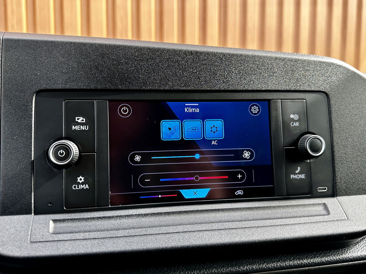 Volkswagen Caddy Cargo 2.0 TDI Trend | Fabrieksgarantie | Bluetooth | Start-Stop Systeem | Radio | Origineel NL | Centrale Deurvergrendeling