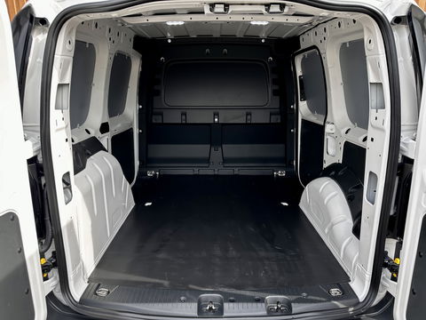 Volkswagen Caddy Cargo 2.0 TDI Trend | Fabrieksgarantie | Bluetooth | Start-Stop Systeem | Radio | Origineel NL | Centrale Deurvergrendeling
