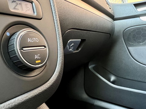 Volkswagen Golf 2.0 TFSI GTI | 89.579 NAP! | Dealer Onderhouden | Navigatie | Cruise Control | Eibach Verlaagd | 18" Lichtmetaal | Parkeersensoren | Bluetooth |