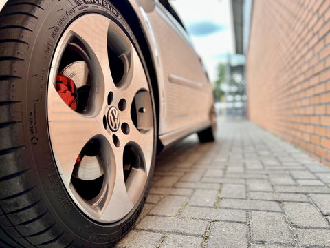 Volkswagen Golf 2.0 TFSI GTI | 89.579 NAP! | Dealer Onderhouden | Navigatie | Cruise Control | Eibach Verlaagd | 18" Lichtmetaal | Parkeersensoren | Bluetooth |