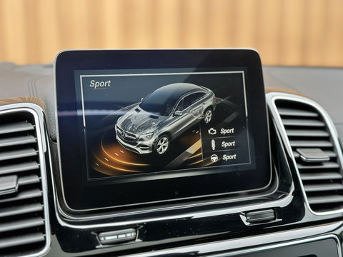 Mercedes-Benz GLE Coupé 350 d 4MATIC | Cruise Control | 360 Graden Camera | Apple Carplay | Panoramadak | Memorystoelen | Stoelverwarming | DAB | Elektrische Trekhaak |