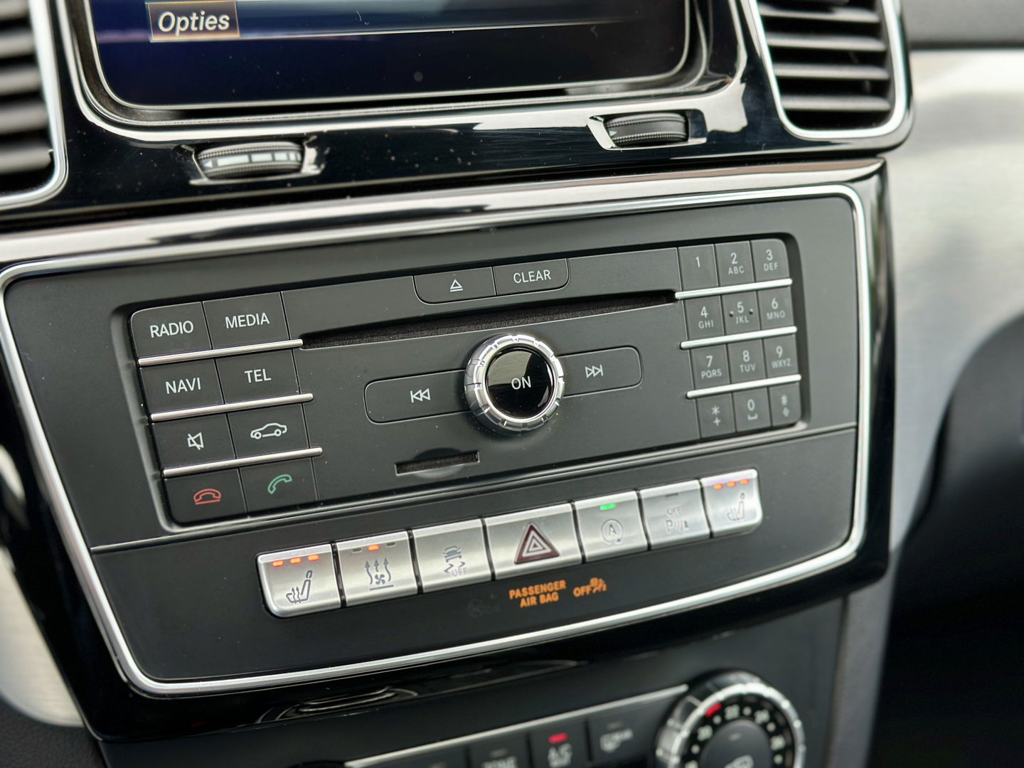 Mercedes-Benz GLE Coupé 350 d 4MATIC | Cruise Control | 360 Graden Camera | Apple Carplay | Panoramadak | Memorystoelen | Stoelverwarming | DAB | Elektrische Trekhaak |