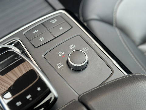 Mercedes-Benz GLE Coupé 350 d 4MATIC | Cruise Control | 360 Graden Camera | Apple Carplay | Panoramadak | Memorystoelen | Stoelverwarming | DAB | Elektrische Trekhaak |