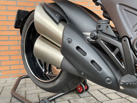 Ducati Diavel Carbon | Uniek | Marchesini-wielen | Powercruisers | LED | Keyless | Brembo | ABS |