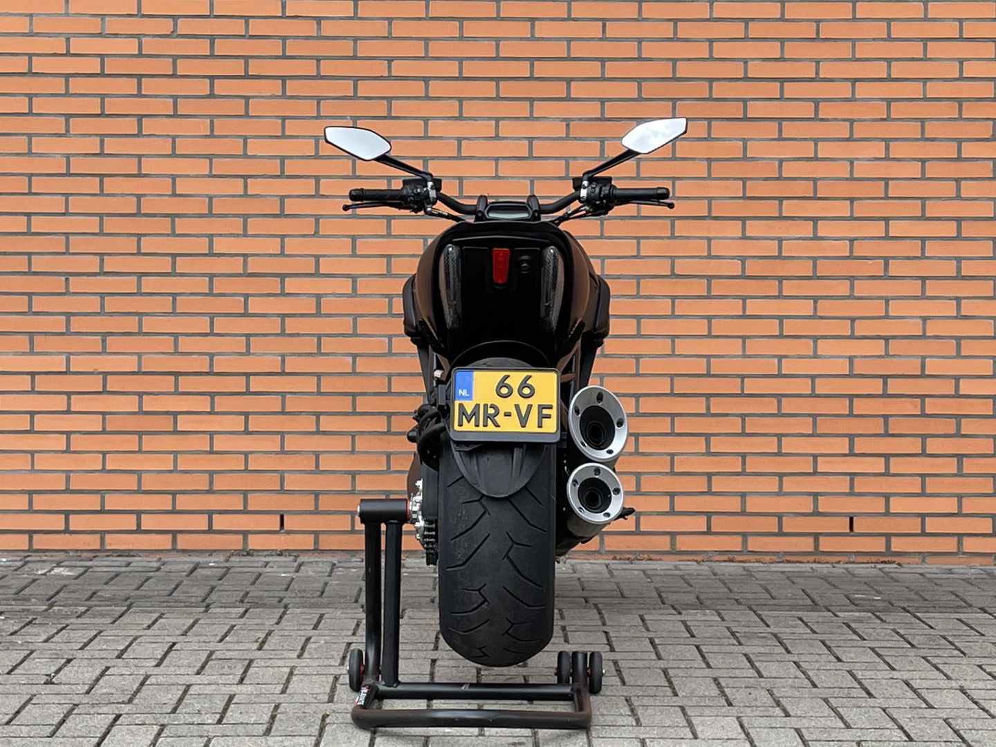 Ducati Diavel Carbon | Uniek | Marchesini-wielen | Powercruisers | LED | Keyless | Brembo | ABS |