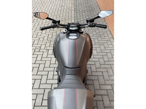 Ducati Diavel Carbon | Uniek | Marchesini-wielen | Powercruisers | LED | Keyless | Brembo | ABS |