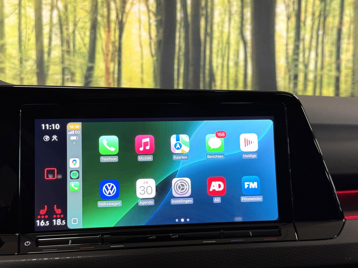 Volkswagen Golf 2.0 TDI GTD | 200 PK! | Panoramadak | Head-Up Display | Wegklapbare Trekhaak | 19" Lichtmetaal | Stuurwielverwarming | Sfeerverlichting | Apple Carplay | Camera |