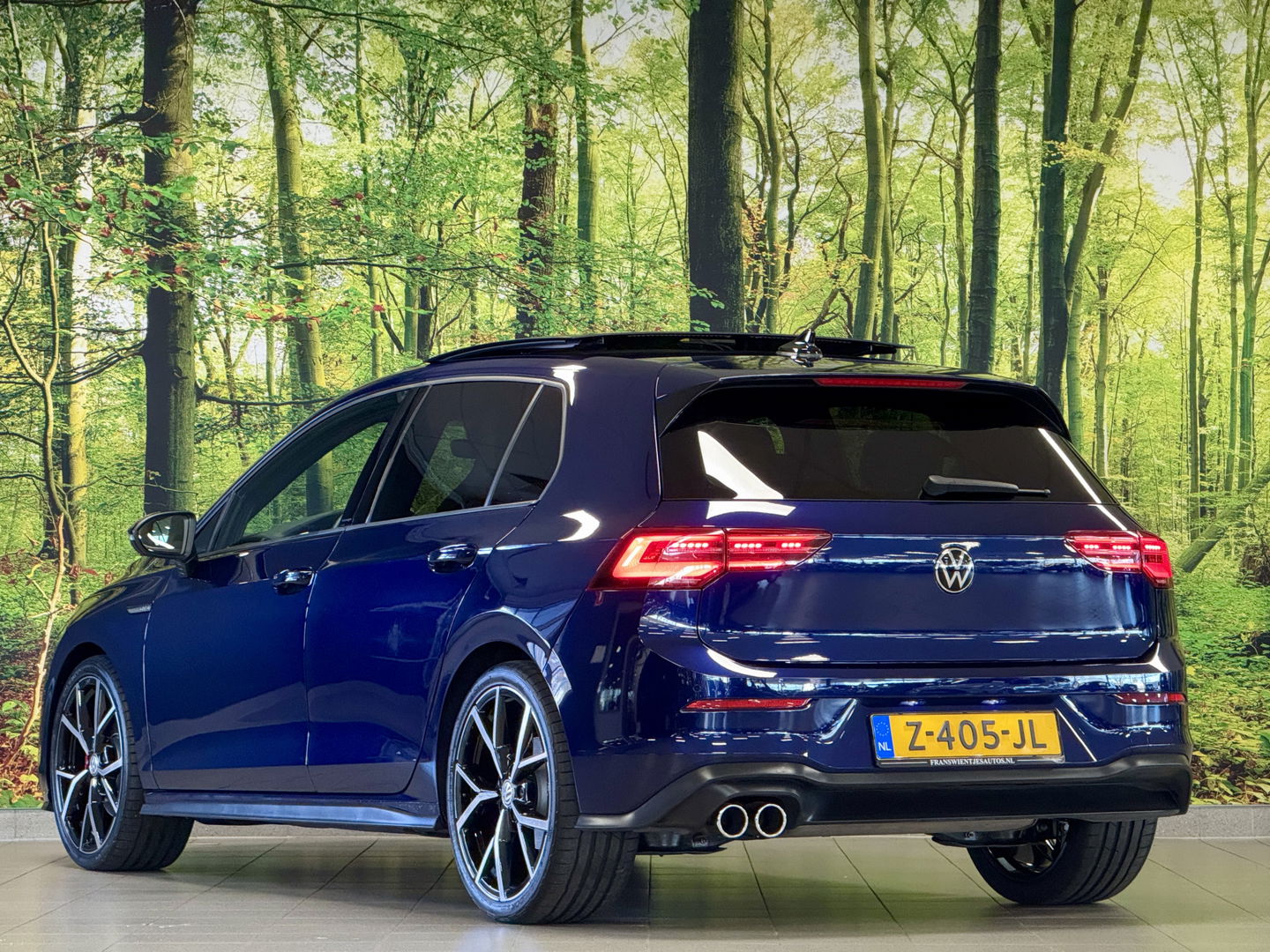 Volkswagen Golf 2.0 TDI GTD | 200 PK! | Panoramadak | Head-Up Display | Wegklapbare Trekhaak | 19" Lichtmetaal | Stuurwielverwarming | Sfeerverlichting | Apple Carplay | Camera |