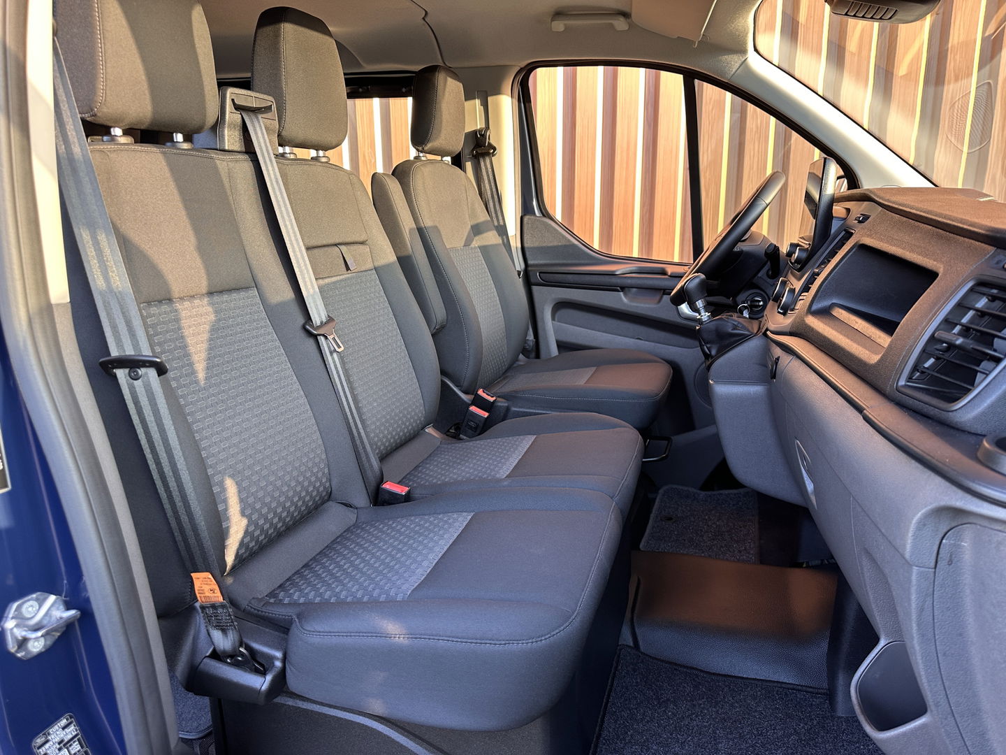 Ford Transit Custom 300 2.0 TDCI L1H1 Trend DC | Achteruitrijcamera | Parkeersensoren | Cruise Control | Apple Carplay | Android Auto |