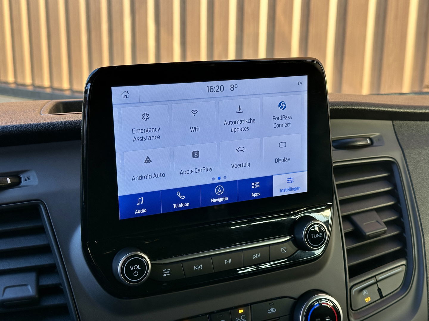 Ford Transit Custom 300 2.0 TDCI L1H1 Trend DC | Achteruitrijcamera | Parkeersensoren | Cruise Control | Apple Carplay | Android Auto |