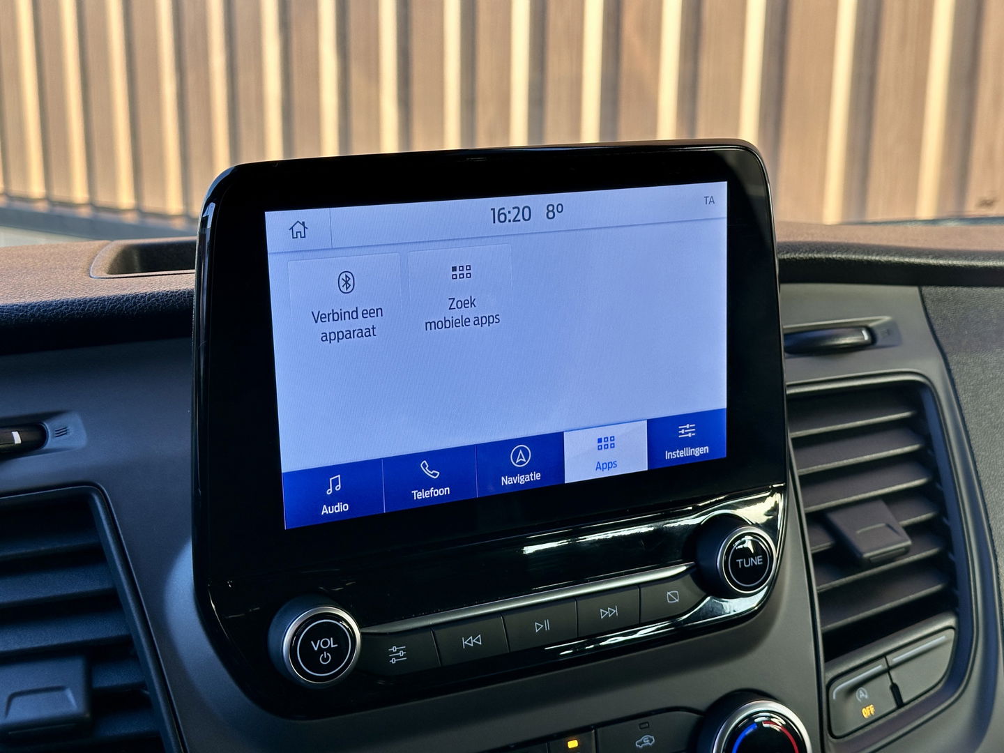 Ford Transit Custom 300 2.0 TDCI L1H1 Trend DC | Achteruitrijcamera | Parkeersensoren | Cruise Control | Apple Carplay | Android Auto |