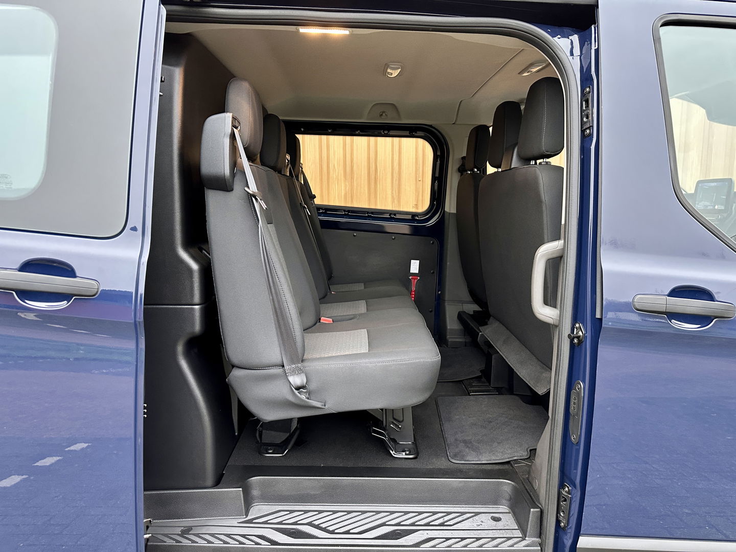 Ford Transit Custom 300 2.0 TDCI L1H1 Trend DC | Achteruitrijcamera | Parkeersensoren | Cruise Control | Apple Carplay | Android Auto |