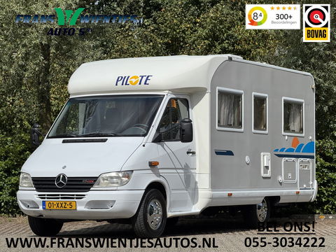 Mercedes-Benz 313 CDI Pilote Camper | Cruise Control | Dakraam | Douchecabine | Toilet | Draaibare Voorstoelen | Trekhaak |
