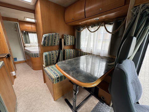 Mercedes-Benz 313 CDI Pilote Camper | Cruise Control | Dakraam | Douchecabine | Toilet | Draaibare Voorstoelen | Trekhaak |