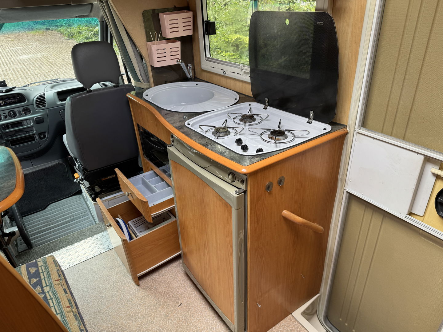 Mercedes-Benz 313 CDI Pilote Camper | Cruise Control | Dakraam | Douchecabine | Toilet | Draaibare Voorstoelen | Trekhaak |