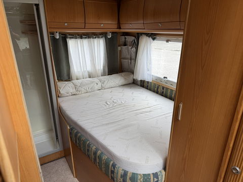 Mercedes-Benz 313 CDI Pilote Camper | Cruise Control | Dakraam | Douchecabine | Toilet | Draaibare Voorstoelen | Trekhaak |