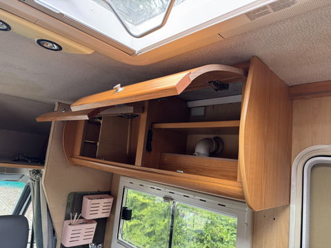 Mercedes-Benz 313 CDI Pilote Camper | Cruise Control | Dakraam | Douchecabine | Toilet | Draaibare Voorstoelen | Trekhaak |
