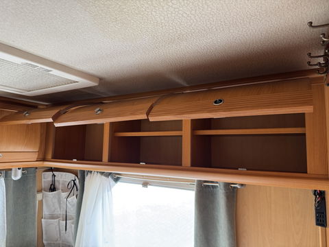 Mercedes-Benz 313 CDI Pilote Camper | Cruise Control | Dakraam | Douchecabine | Toilet | Draaibare Voorstoelen | Trekhaak |