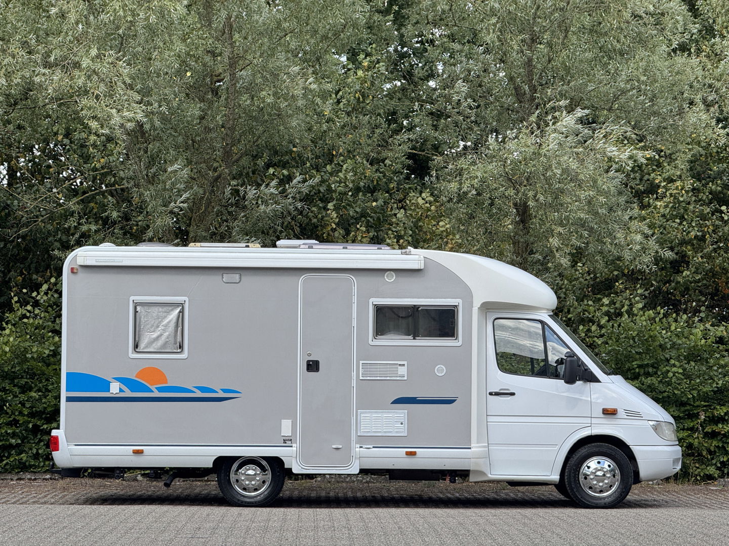 Mercedes-Benz 313 CDI Pilote Camper | Cruise Control | Dakraam | Douchecabine | Toilet | Draaibare Voorstoelen | Trekhaak |