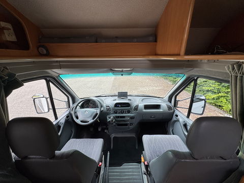 Mercedes-Benz 313 CDI Pilote Camper | Cruise Control | Dakraam | Douchecabine | Toilet | Draaibare Voorstoelen | Trekhaak |