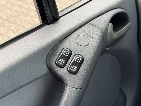 Mercedes-Benz 313 CDI Pilote Camper | Cruise Control | Dakraam | Douchecabine | Toilet | Draaibare Voorstoelen | Trekhaak |