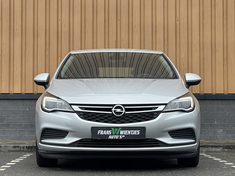 Opel Astra 1.6 CDTI Business | Exportprijs | Airconditioning | Cruise Control | Radio | Multifunctioneel Stuurwiel | Isofix | Stop&Go |