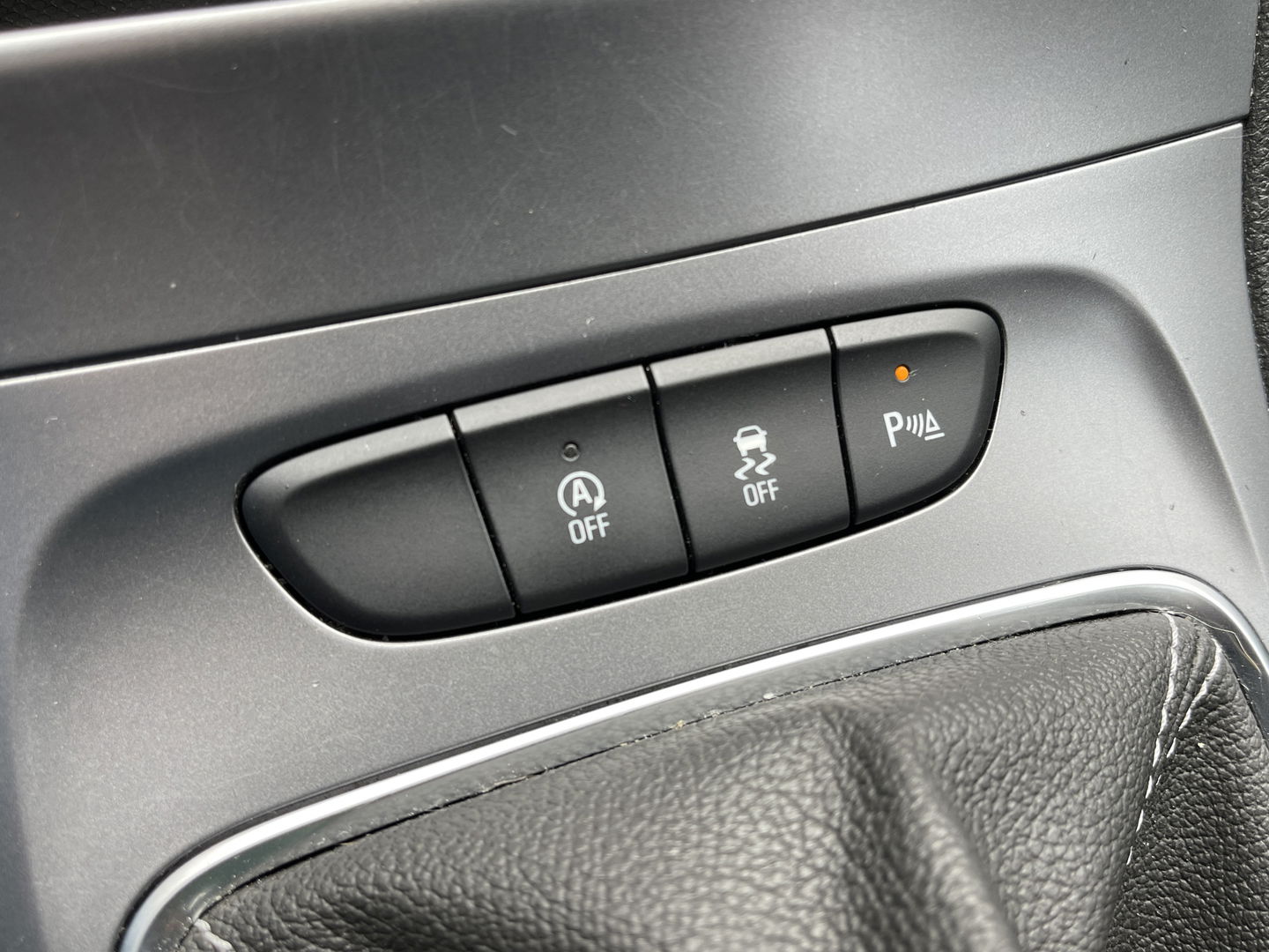 Opel Astra 1.6 CDTI Business | Exportprijs | Airconditioning | Cruise Control | Radio | Multifunctioneel Stuurwiel | Isofix | Stop&Go |