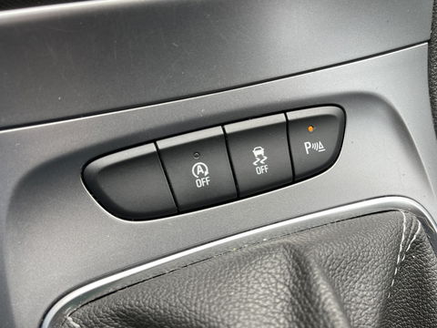 Opel Astra 1.6 CDTI Business | Exportprijs | Airconditioning | Cruise Control | Radio | Multifunctioneel Stuurwiel | Isofix | Stop&Go |