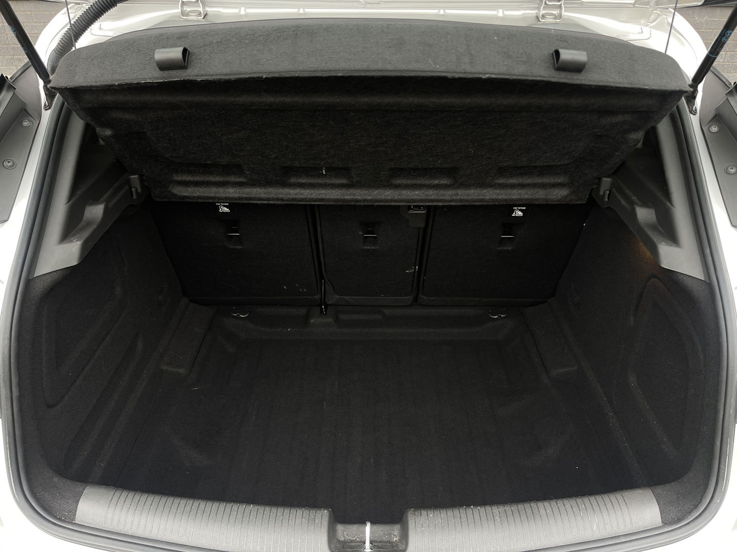 Opel Astra 1.6 CDTI Business | Exportprijs | Airconditioning | Cruise Control | Radio | Multifunctioneel Stuurwiel | Isofix | Stop&Go |