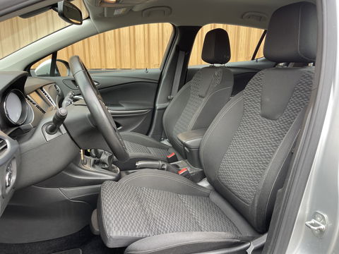 Opel Astra 1.6 CDTI Business | Exportprijs | Airconditioning | Cruise Control | Radio | Multifunctioneel Stuurwiel | Isofix | Stop&Go |