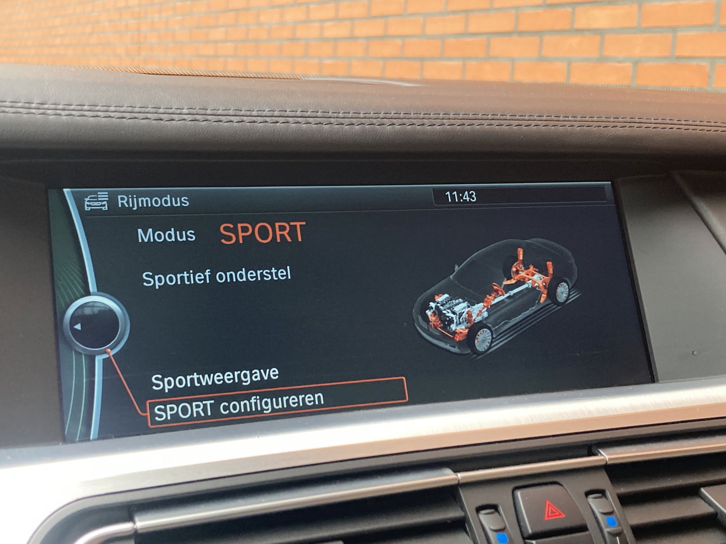 BMW 7 Serie 740d High Executive M-pakket | Head-Up Display | Softclose | Adaptieve cruise control | 19" Lichtmetaal  | Camera | Leder | Navigatie | Elektrisch Stuurwiel | Stuurwielverwarming