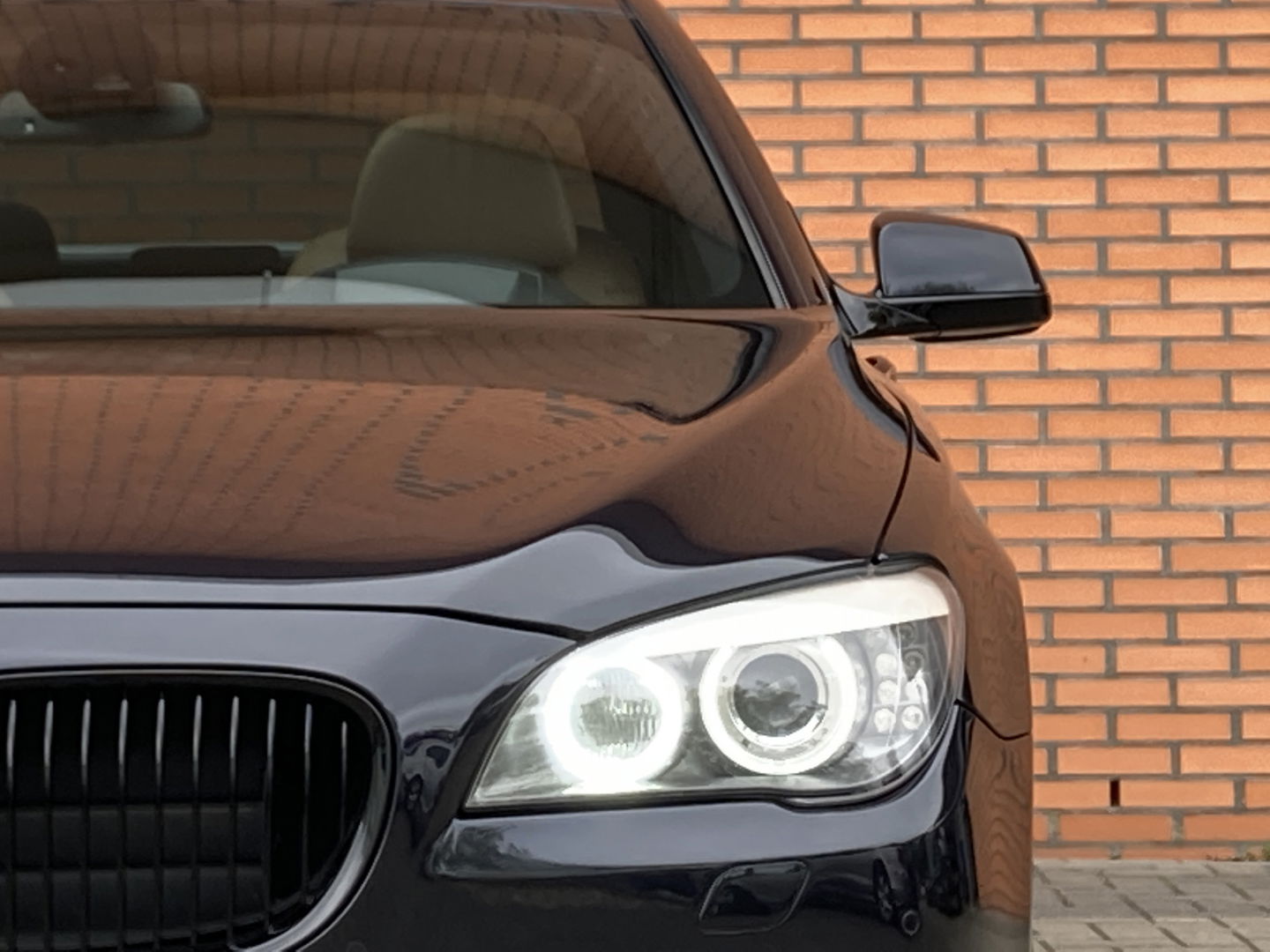 BMW 7 Serie 740d High Executive M-pakket | Head-Up Display | Softclose | Adaptieve cruise control | 19" Lichtmetaal  | Camera | Leder | Navigatie | Elektrisch Stuurwiel | Stuurwielverwarming
