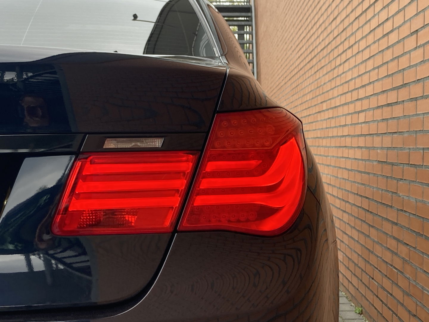 BMW 7 Serie 740d High Executive M-pakket | Head-Up Display | Softclose | Adaptieve cruise control | 19" Lichtmetaal  | Camera | Leder | Navigatie | Elektrisch Stuurwiel | Stuurwielverwarming