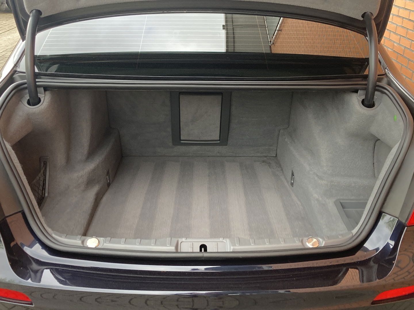 BMW 7 Serie 740d High Executive M-pakket | Head-Up Display | Softclose | Adaptieve cruise control | 19" Lichtmetaal  | Camera | Leder | Navigatie | Elektrisch Stuurwiel | Stuurwielverwarming