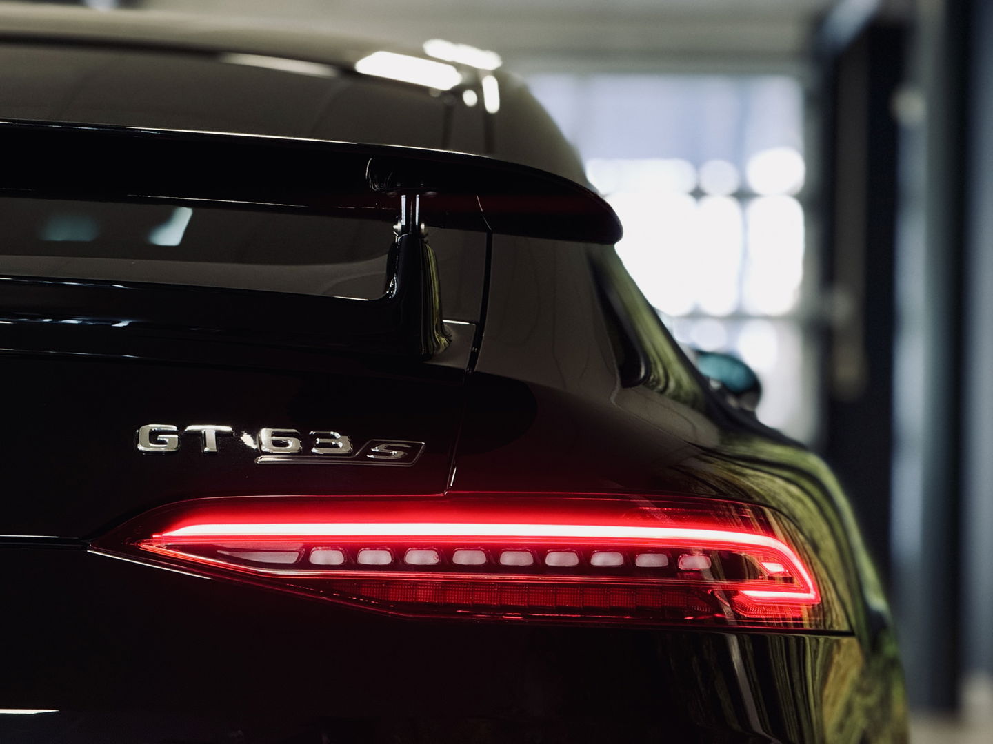 Mercedes-Benz AMG GT 4-Door Coupe 63 S 4MATIC+ Premium Plus | 640 PK! | 5 Persoons | Schuif/Kantel Dak | Performance Stoelen | AMG Dynamic Plus Package | AMG Aerodynamics Package |